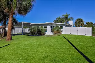 3387 Minnow Creek Dr, Hernando Beach, FL 34607 - Photo 5