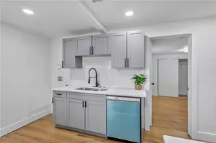 1708 Preston St S, Saint Petersburg, FL 33712 - Photo 7