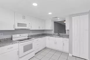 8221 Sulky Ct, Port Richey, FL 34668 - Photo 7