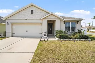 3180 Country Club Cir, Winter Haven, FL 33881 - Photo 1