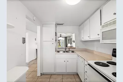 3353 Trophy Boulevard #3, New Port Richey, FL 34655 - Photo 11