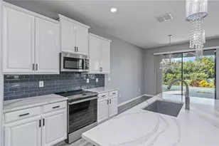 11728 Lake Blvd, New Port Richey, FL 34655 - Photo 9