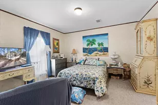 5829 NW 11th Ave, Bell, FL 32619 - Photo 9