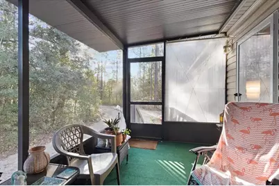 5829 NW 11th Avenue, Bell, FL 32619 - Photo 5