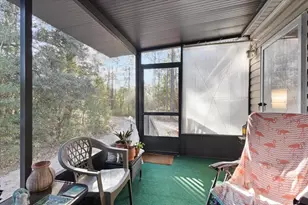 5829 NW 11th Ave, Bell, FL 32619 - Photo 5