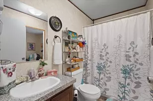 5829 NW 11th Ave, Bell, FL 32619 - Photo 15