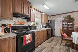 5829 NW 11th Ave, Bell, FL 32619 - Photo 7