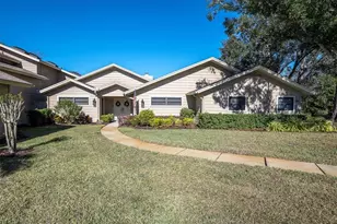 1051 Royal Troon Ct, Tarpon Springs, FL 34688 - Photo 3