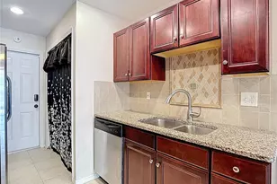 7385 Crestwood Dr, Weeki Wachee, FL 34613 - Photo 7