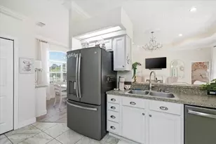 6320 Kingway Ln, Spring Hill, FL 34608 - Photo 13