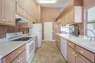 1211 Almondwood Dr, Trinity, FL 34655 - Photo 9