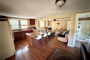 2318 Hibiscus Ave, Seffner, FL 33584 - Photo 3