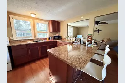 2318 Hibiscus Avenue, Seffner, FL 33584 - Photo 5