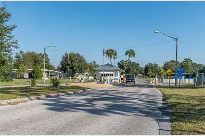 9256 Salisbury Drive, Brooksville, FL 34613 - Photo 33