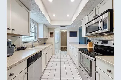 7847 Deer Foot Drive, New Port Richey, FL 34653 - Photo 13