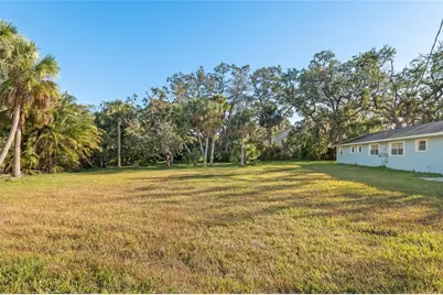 404 Canal Street, Tarpon Springs, FL 34689 - Photo 13