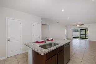 17911 Turning Leaf Cir, Land O Lakes, FL 34638 - Photo 5