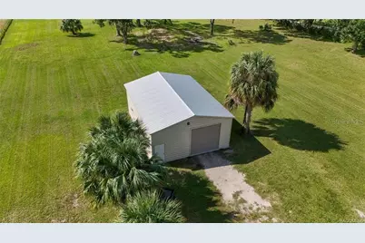 20271 SE 81st Terrace, Inglis, FL 34449 - Photo 9