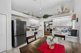 9288 New Orleans Dr, Weeki Wachee, FL 34613 - Photo 17