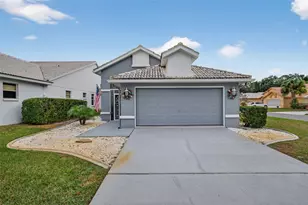 9288 New Orleans Dr, Weeki Wachee, FL 34613 - Photo 3