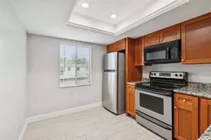 208 Palmetto Ct, Oldsmar, FL 34677 - Photo 11