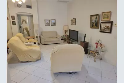 1033 Oak Forest Drive, The Villages, FL 32162 - Photo 11