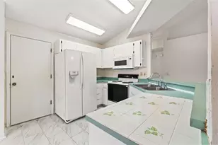 13504 Fawn Ridge Blvd, Tampa, FL 33626 - Photo 21