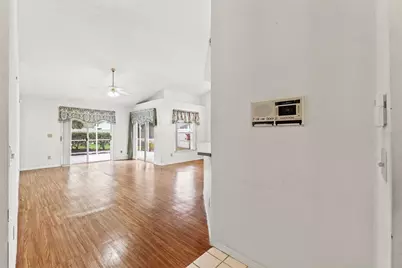 13504 Fawn Ridge Boulevard, Tampa, FL 33626 - Photo 7