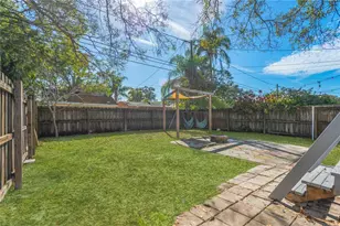 5102 Newton Ave S, Gulfport, FL 33707 - Photo 17