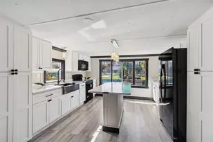 7287 Aberdeen Ct, Weeki Wachee, FL 34607 - Photo 13