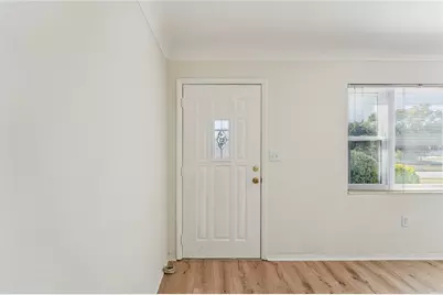 5599 49th Avenue N, Kenneth City, FL 33709 - Photo 15