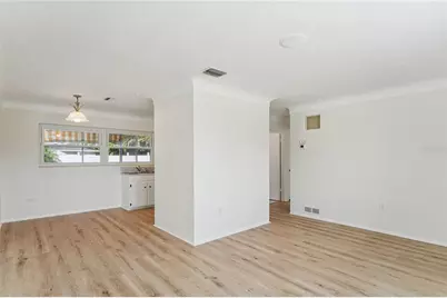 5599 49th Avenue N, Kenneth City, FL 33709 - Photo 17