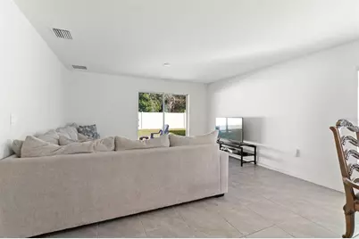 37445 Sharks Eye Lane, Zephyrhills, FL 33541 - Photo 23