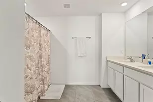 37445 Sharks Eye Ln, Zephyrhills, FL 33541 - Photo 7
