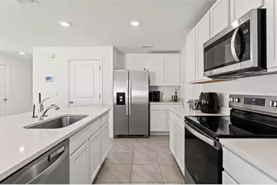 37445 Sharks Eye Lane, Zephyrhills, FL 33541 - Photo 19