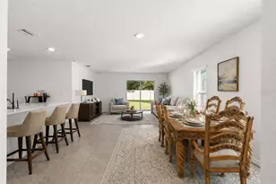 37445 Sharks Eye Ln, Zephyrhills, FL 33541 - Photo 5