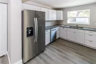 7122 Astor Dr, New Port Richey, FL 34652 - Photo 15