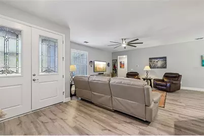 11112 Rostock Road, Weeki Wachee, FL 34614 - Photo 13