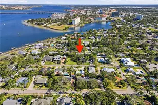 204 22nd St W, Bradenton, FL 34205 - Photo 33