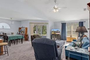 29314 Princeville Dr, San Antonio, FL 33576 - Photo 5