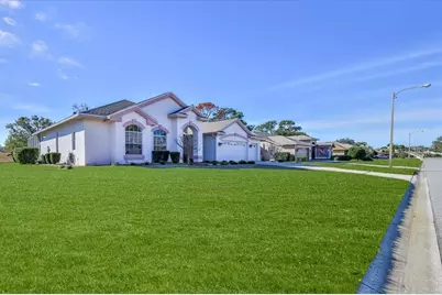 9416 Ashley Drive, Weeki Wachee, FL 34613 - Photo 5