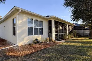 10127 Tria Dr, Weeki Wachee, FL 34613 - Photo 5