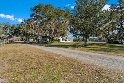9504 Fort King Road, Dade City, FL 33525 - Photo 11