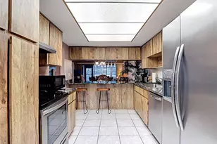 7623 Radcliffe Cir, Port Richey, FL 34668 - Photo 3