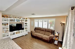 4221 Tall Oak Ln, New Port Richey, FL 34653 - Photo 11