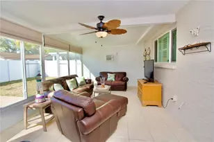 4221 Tall Oak Ln, New Port Richey, FL 34653 - Photo 19