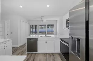 10322 Maderia St, Spring Hill, FL 34608 - Photo 25