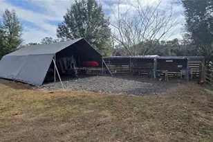 20406 Peachtree Ln, Dade City, FL 33523 - Photo 41