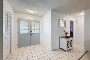 10654 Fallen Leaf Ln, Port Richey, FL 34668 - Photo 5