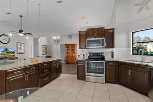 8302 Danbury Ln, Hudson, FL 34667 - Photo 15